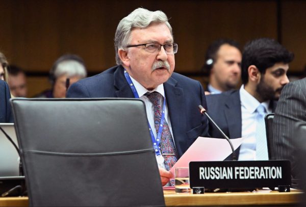 Ομάν: «Ενθαρρυντική» η έκβαση των συνομιλιών ΗΠΑ-Ιράν, εκτιμά ρώσος διπλωμάτης