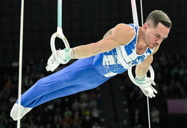 Δυνατό ξεκίνημα από τον Λευτέρη Πετρούνια στο Όσιγεκ