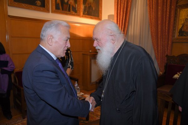 ΚΕΔΕ και Ιερά Αρχιεπισκοπή Αθηνών ένωσαν δυνάμεις κατά της ενδοοικογενειακής βίας