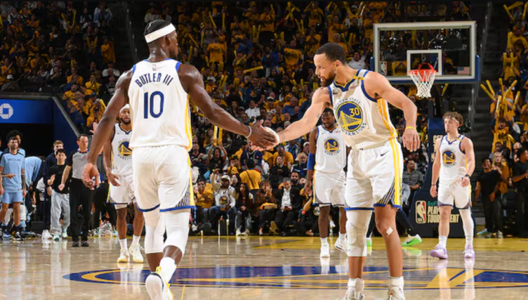 Οι Γουόριορς με «καυτό» Μπάτλερ προκρίθηκαν στα playoff – Μαγικός Άντονι στο Ορλάντο