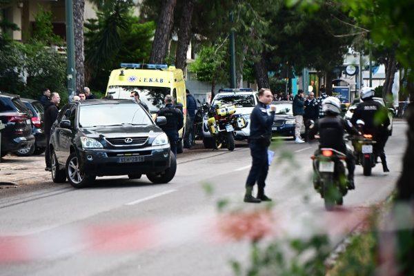 Χαλάνδρι: Έφοδος της αστυνομίας στο σπίτι του Μοσχούρη μετά τη δολοφονία – Πήραν κινητά, τάμπλετ και έγγραφα