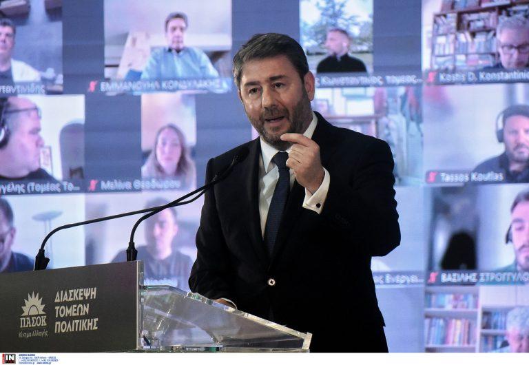 ΠΑΣΟΚ: Επανεκκίνηση με ενέσεις ηθικού από τον Ανδρουλάκη – «Το ΠΑΣΟΚ μπορεί να κερδίσει τις εκλογές»