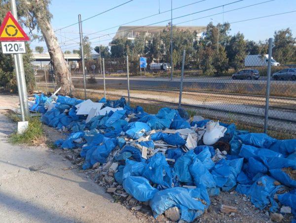 Τόνους με μπάζα απομάκρυνε ο δήμος Παλαιού Φαλήρου