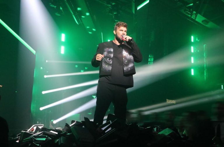 Γιώργος Σαμπάνης: Ταξιδεύει ανά την Ελλάδα με σύνθημα «νιώσε ό,τι νιώθω»