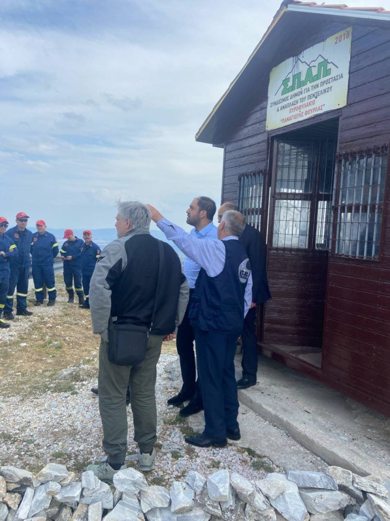 Ο Υπουργός Γιάννης Κεφαλογιάννης  μαζί με την Αυτοδιοίκηση στο Πεντελικό-Τι του ζήτησαν