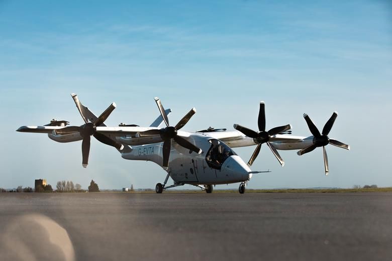 Νέα εποχή στις μετακινήσεις – Οι Βρετανοί παρουσίασαν το πρώτο αεροταξί