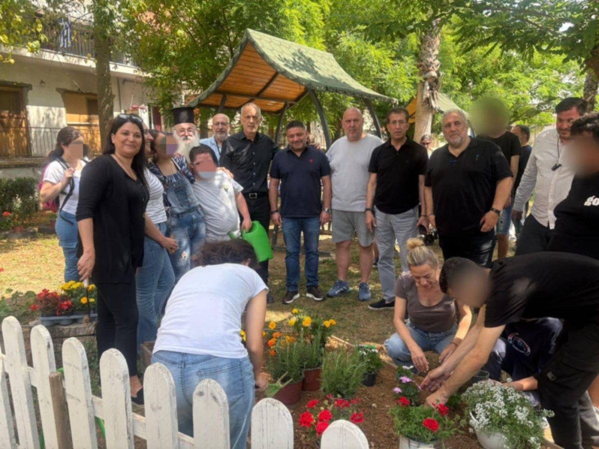 Ο Δήμαρχος Πειραιά Γιάννης Μώραλης συμμετείχε σε περιβαλλοντική δράση στο πάρκο Αργυροκάστρου