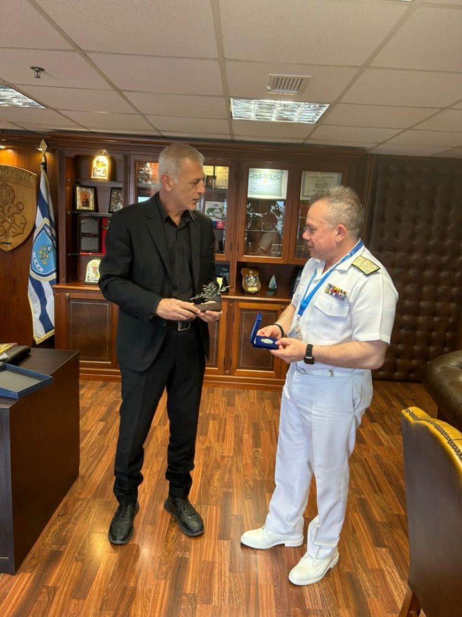 Συνάντηση Δημάρχου Πειραιά με τον νέο αρχηγό του Λιμενικού Σώματος-Ελληνικής Ακτοφυλακής