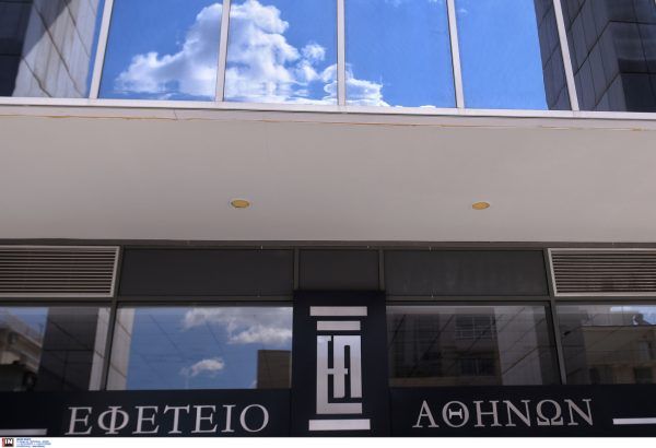 Ξανά στο εδώλιο Κασιδιάρης και Σπαρτιάτες για εξαπάτηση εκλογικού σώματος