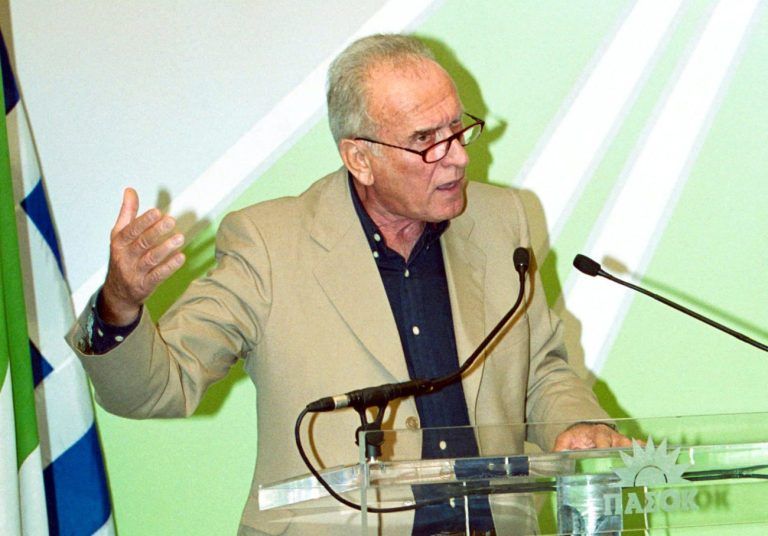 Έφυγε από τη ζωή ο πρώην υπουργός κυβερνήσεων ΠΑΣΟΚ Χρήστος Ροκόφυλλος