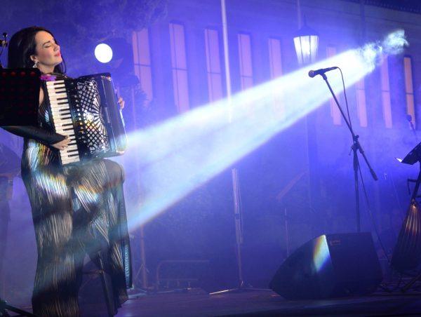 Duo Z: Η Ζωή Τηγανούρια συνεργάστηκε με τη Zizi Bologna βάζοντας την υπογραφή της στο soundtrack της ταινίας «Forbidden Tango»