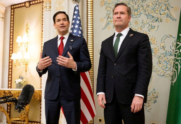 ΗΠΑ: Το Signalgate «έφαγε» τον Γουόλτς – Η επιλογή του «πολυθεσίτη» Ρούμπιο από τον Τραμπ θυμίζει Κίσινγκερ