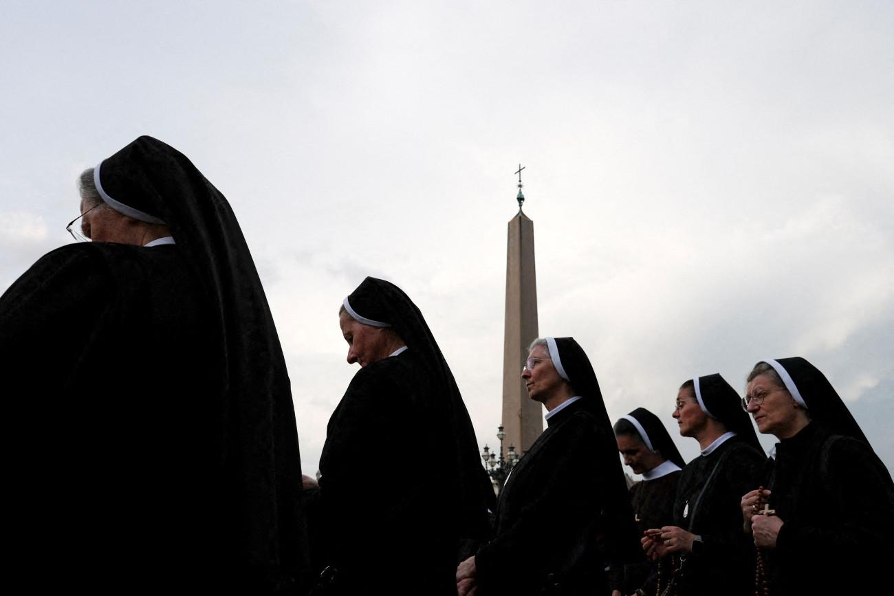 Η θέση του Πάπα Φραγκίσκου για τις γυναίκες της Καθολικής Εκκλησία – Οι βιασμοί και το αίτημα για χειροτονία