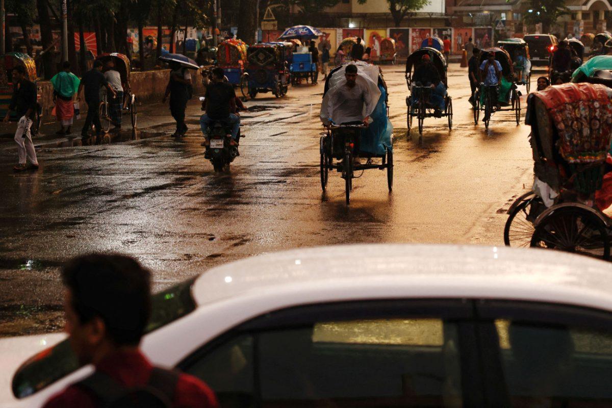 Πως η σύγκρουση μεταξύ Ινδίας και Πακιστάν επηρεάζει άμεσα το Μπανγκλαντές