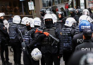 Πέμπτο μπαράζ συλλήψεων στην Τουρκία – Συνελήφθησαν αντιπολιτευόμενοι δήμαρχοι και πρώην βουλευτής