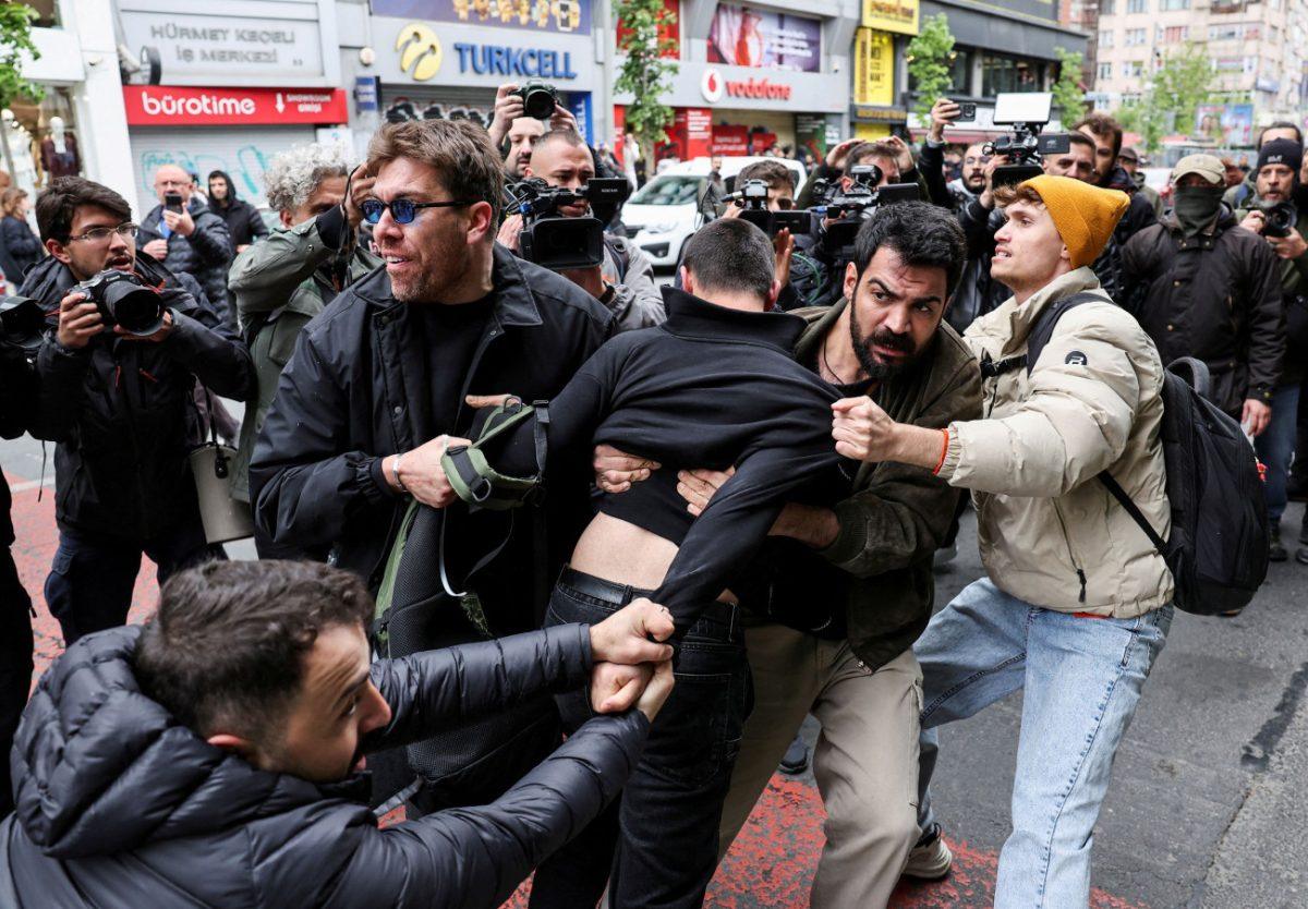 Τουρκία: Πρωτομαγιά με πάνω από 52.000 αστυνομικούς στην Κωνσταντινούπολη – 384 συλλήψεις διαδηλωτών