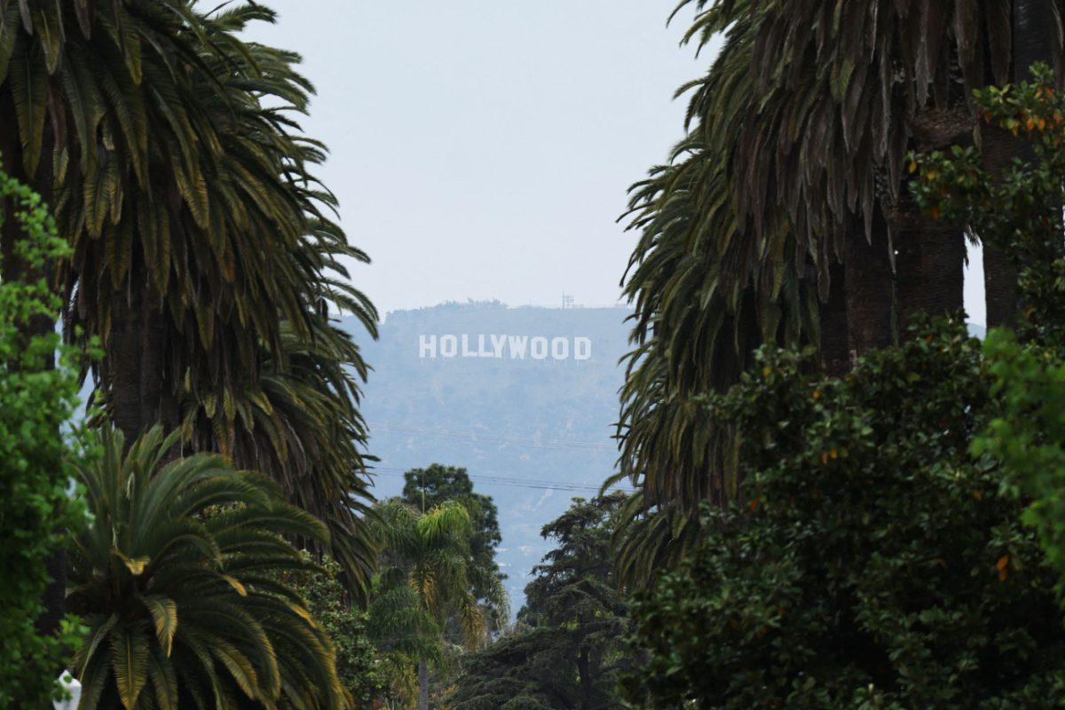 «Θέλω να βοηθήσω τη βιομηχανία»: Ο Ντόναλντ Τραμπ αλλάζει τη στάση του για τους δασμούς στις ταινίες