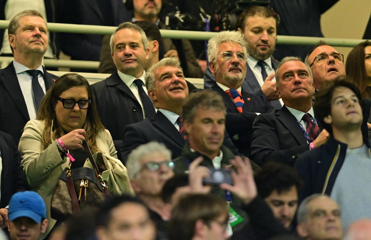 Η Goldman Sachs πιέζει την Μπαρτσελόνα