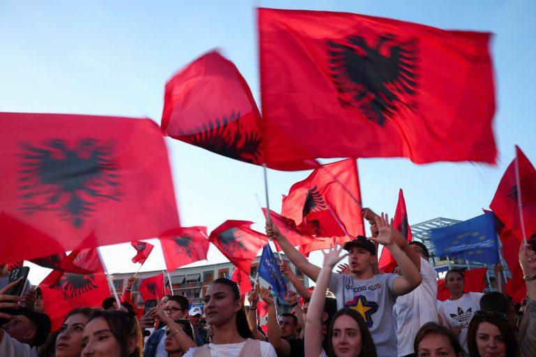 Η Αλβανία, οι κρίσιμες κάλπες με το βλέμμα στην ΕΕ και ο παράγοντας MAGA