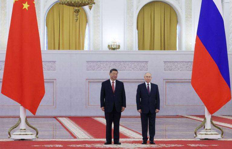 Συνάντηση Σι Τζινπίνγκ με Πούτιν: «Η Κίνα θα εργασθεί με τη Ρωσία αναλαμβάνοντας τις ιδιαίτερες ευθύνες»