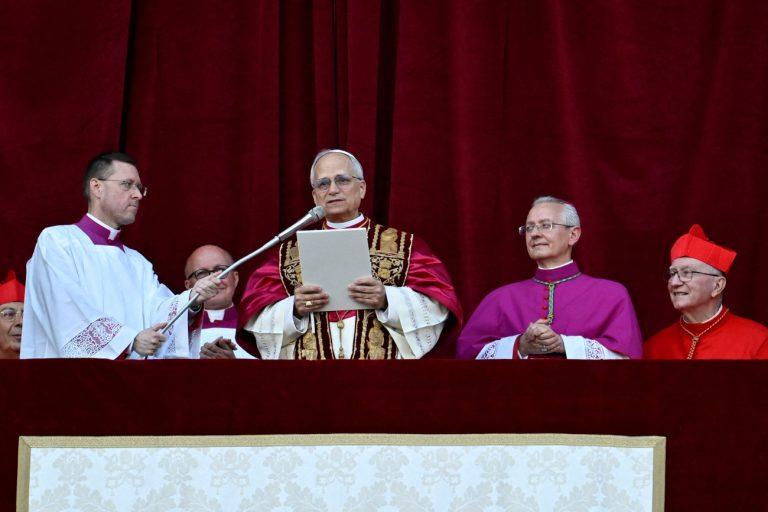 Πάπας Λέων ΙΔ’: Θα τελέσει σήμερα Παρασκευή την πρώτη του λειτουργία ως ποντίφικας
