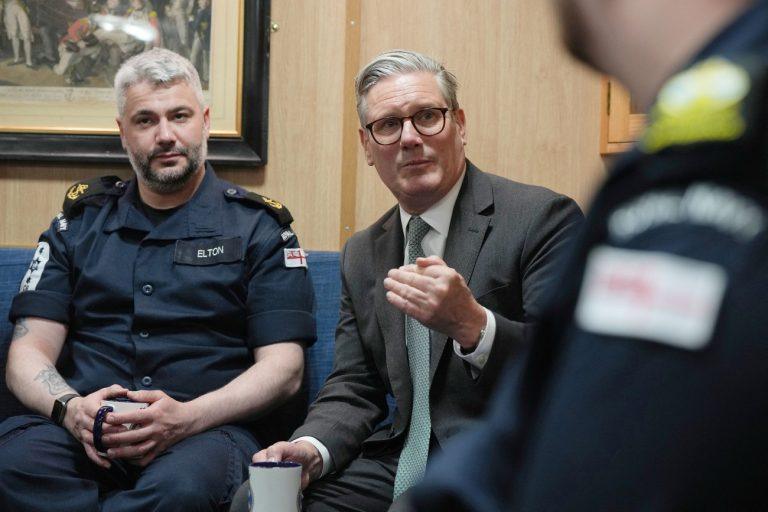 Μεγάλη Βρετανία: Βίζα μόνο για εργασία σε συγκεκριμένους τομείς ή σε κατόχους μεταπτυχιακού