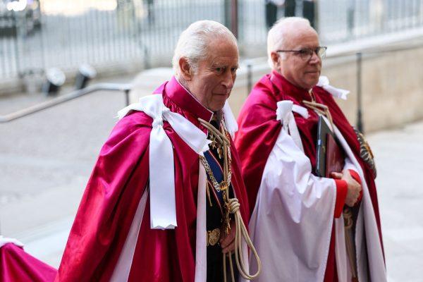 Βασιλιάς Κάρολος: Πόσο «φούσκωσε» το πορτοφόλι του το 2024