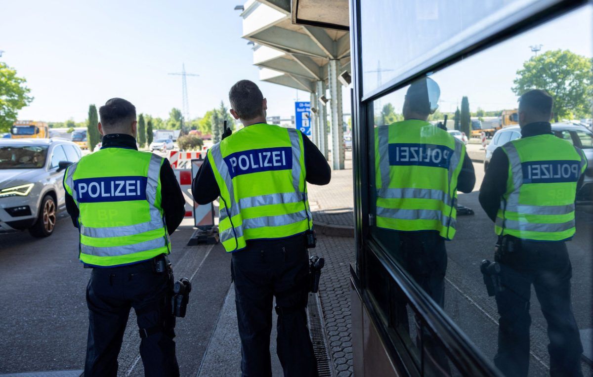 Γερμανία: Συλλήψεις μελών ακροδεξιάς τρομοκρατικής οργάνωσης – Επιθέσεις σε ξενώνες προσφύγων