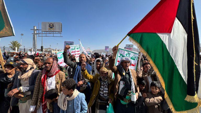 Υεμένη: Οι Χούθι κήρυξαν σε «ναυτικό αποκλεισμό» το λιμάνι της Χάιφα στο Ισραήλ