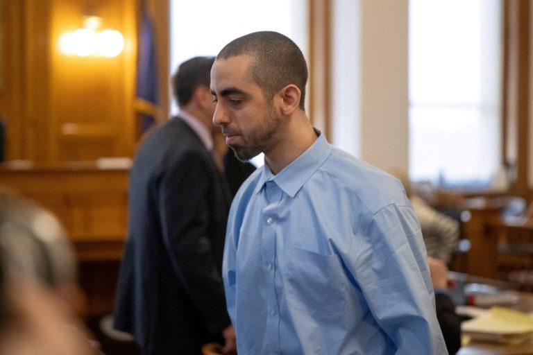 Kάθειρξη 25 ετών στον Χάντι Μάταρ για την απόπειρα δολοφονίας του συγγραφέα Σαλμάν Ρούσντι