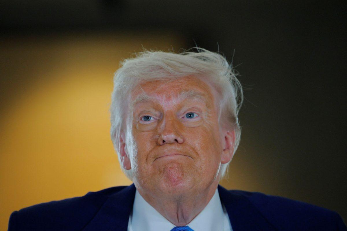 Τραμπ εναντίον όλων: Ζητάει να διερευνηθούν οι σχέσεις της Κάμαλα Χάρις με Σπρίνγκστιν, Μπιγιονσέ και άλλους