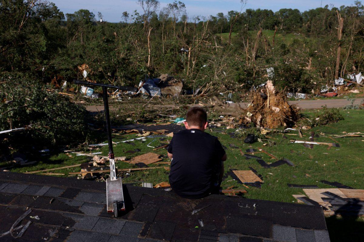 ΗΠΑ: Τουλάχιστον 27 νεκροί από ανεμοστρόβιλους που σάρωσαν τις μεσοδυτικές πολιτείες
