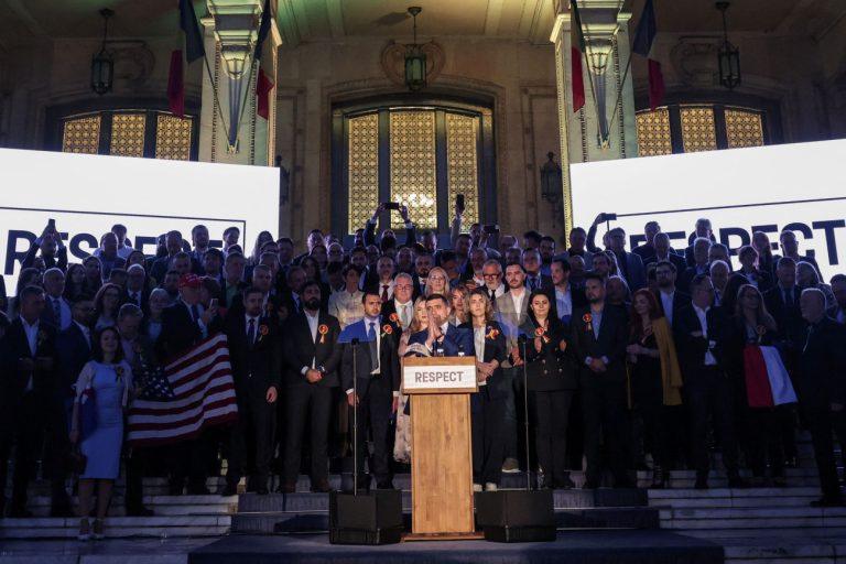 Εκλογές – Ρουμανία: Ο εθνικιστής Σιμιόν παραδέχθηκε την ήττα του – Τι δήλωσε ο νικητής Νταν