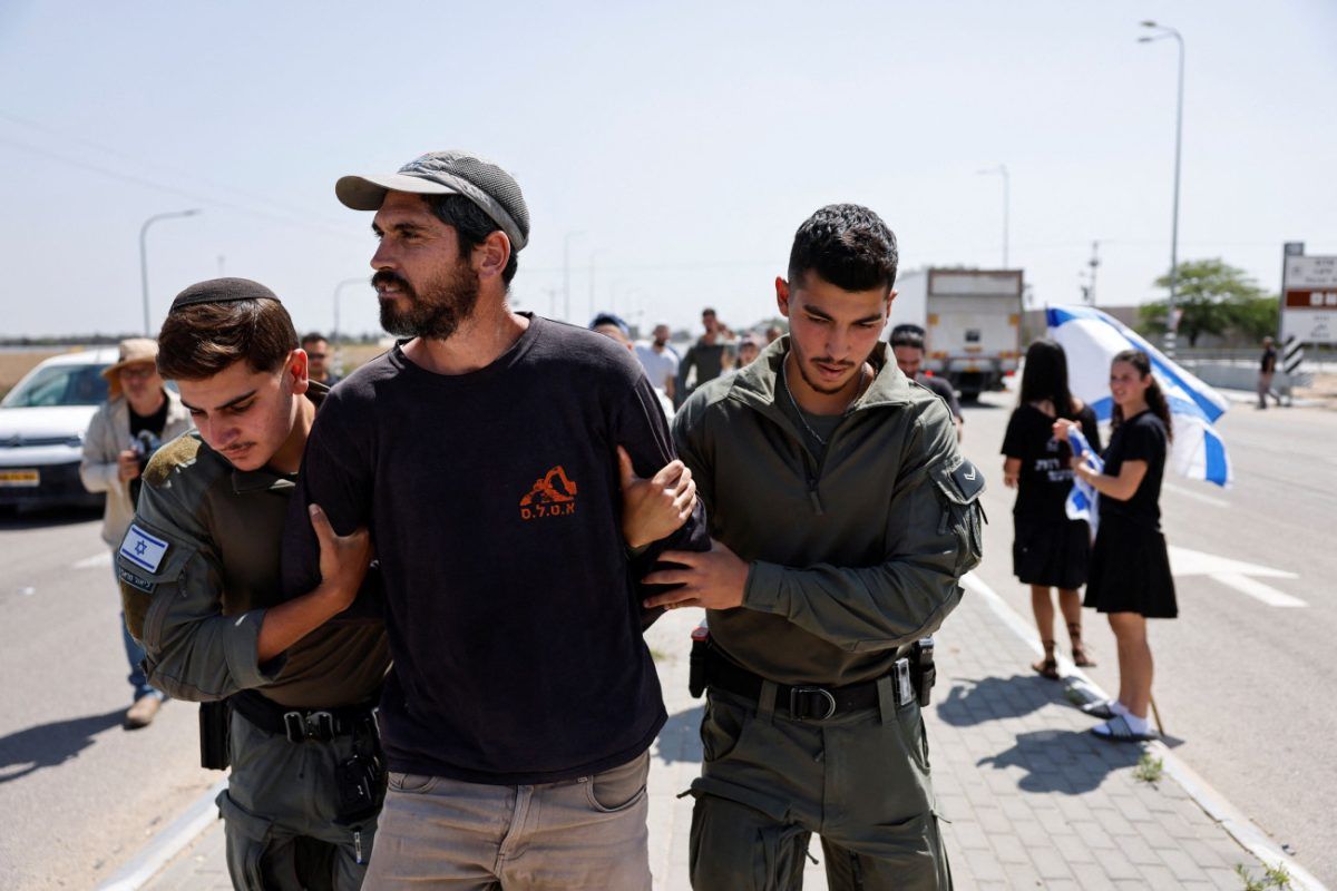 Ισραήλ: Ακροδεξιοί επιχειρούν να εμποδίσουν φορτηγά με ανθρωπιστική βοήθεια να περάσουν στη Γάζα