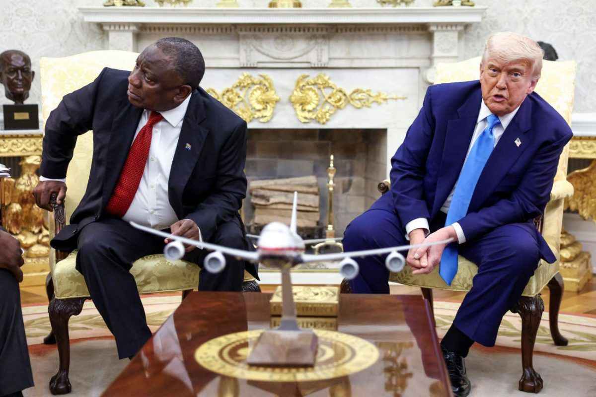 ΗΠΑ: Καυγάς Τραμπ – Ραμαφόζα με κατηγορίες για «γενοκτονία λευκών αγροτών» στη Νότια Αφρική [βίντεο]