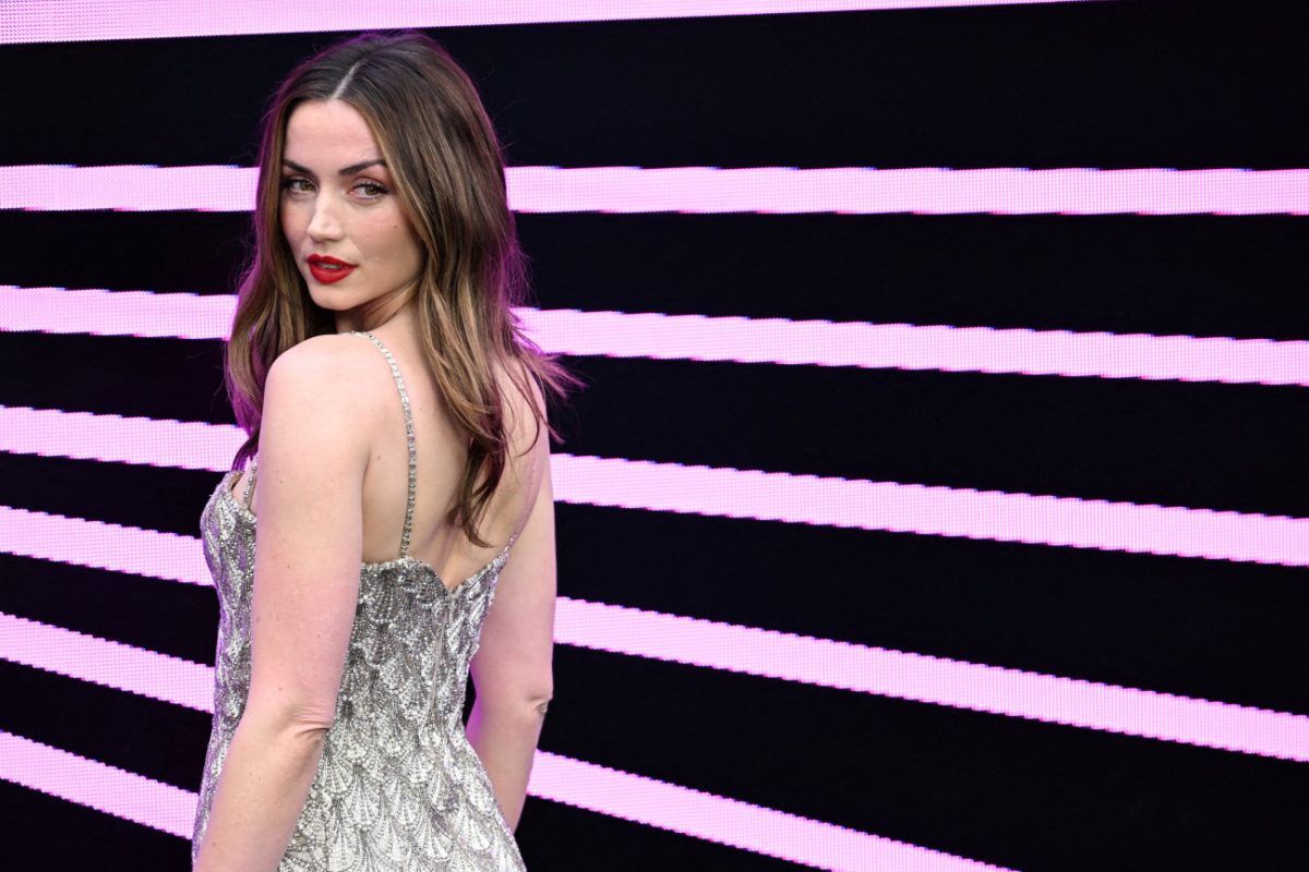 Όχι σεξ, μόνο δουλειά; Η Άνα ντε Άρμας εξήγησε γιατί τη βλέπουν τόσο συχνά με τον Τομ Κρουζ