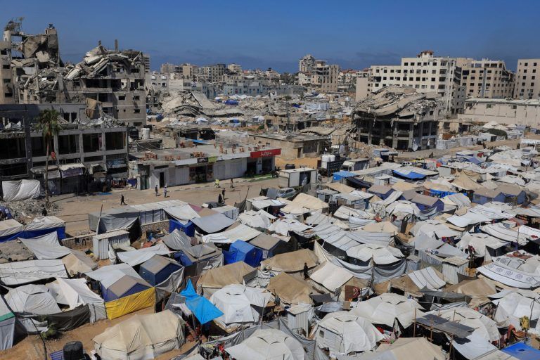 Γάζα: Το Ισραήλ επέκτεινε τις εντολές εκκένωσης στα νότια – «Καταστρέφει συστηματικά το σύστημα υγείας»