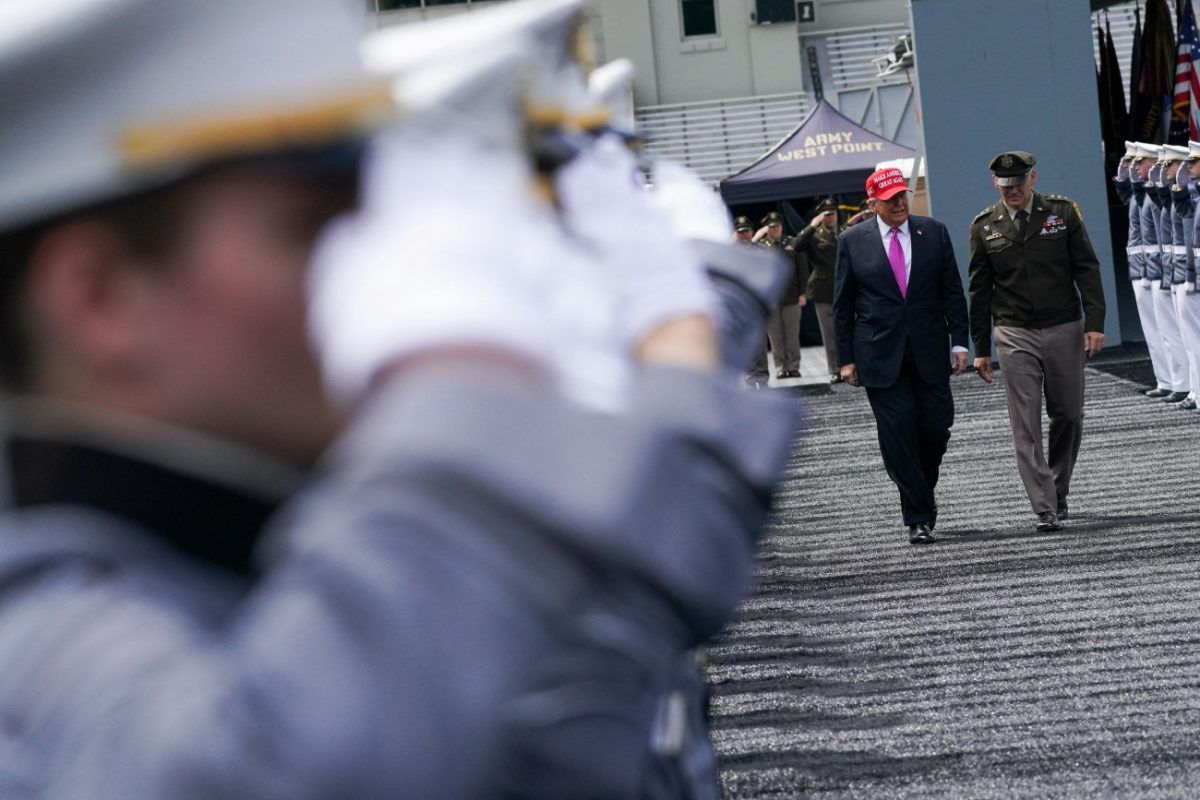 Ντόναλντ Τραμπ: Ο στρατός γιορτάζει τα 250 χρόνια του – Και το εκμεταλλεύεται