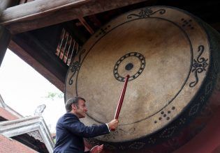 Μακρόν: Στο Βιετνάμ για να προωθήσει τη «βασισμένη στο δίκαιο» παγκόσμια τάξη έναντι του Τραμπ και του Σι