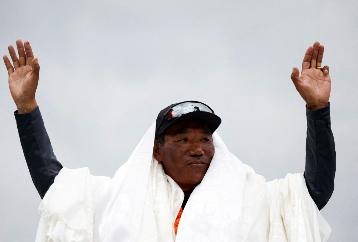 «Ο άνθρωπος του Έβερεστ»: Ο Νεπαλέζος που έφθασε στην υψηλότερη κορυφή του κόσμου για 31η φορά