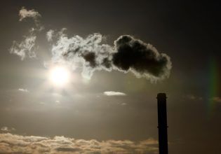 Η ΕΕ κινδυνεύει να χάσει οριακά τον κλιματικό της στόχο