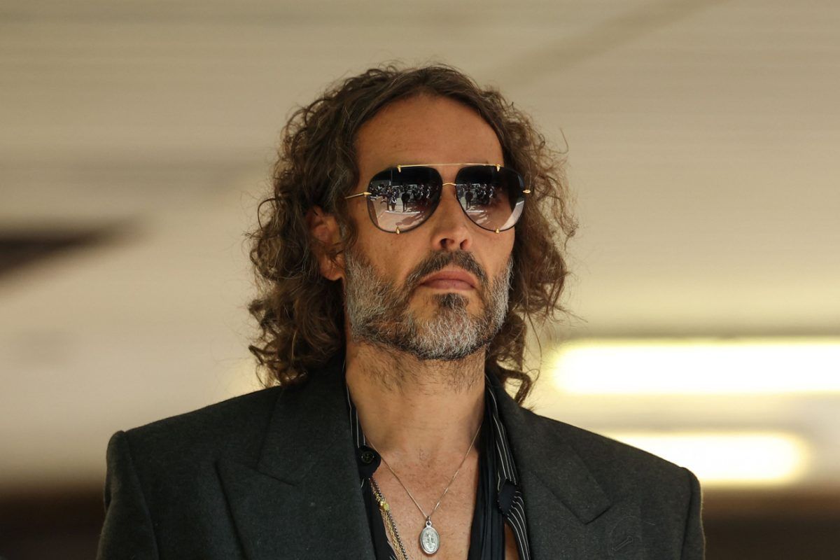 Ράσελ Μπραντ: Δήλωσε αθώος στις κατηγορίες για βιασμούς και σεξουαλικές επιθέσεις