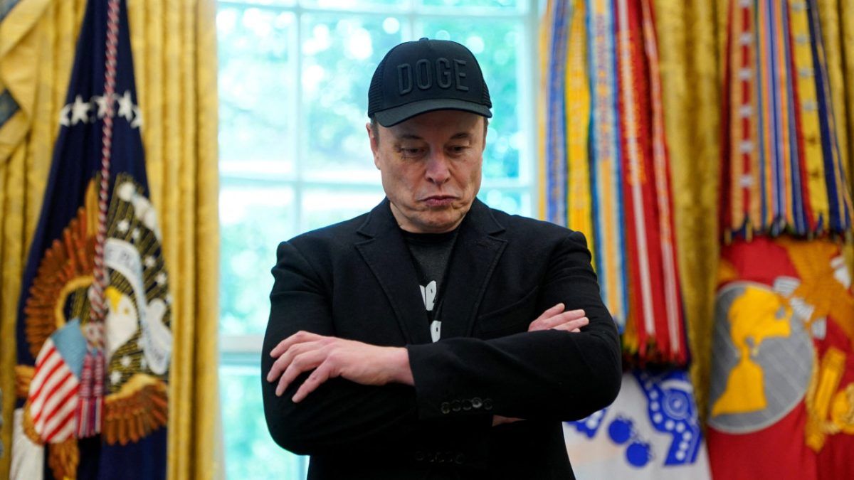 Έλον Μασκ: Εμφανίστηκε με μαυρισμένο μάτι στον Λευκό Οίκο