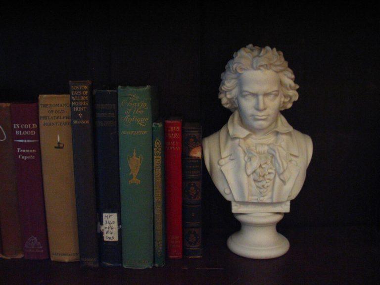 Ωδή στη Χαρά, τον Ναζισμό ή τη Δημοκρατία; Η Ενάτη του Μπετόβεν και η πολιτική της ιστορία