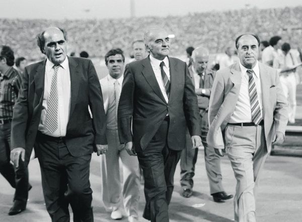 Oι «εφοπλιστές»!