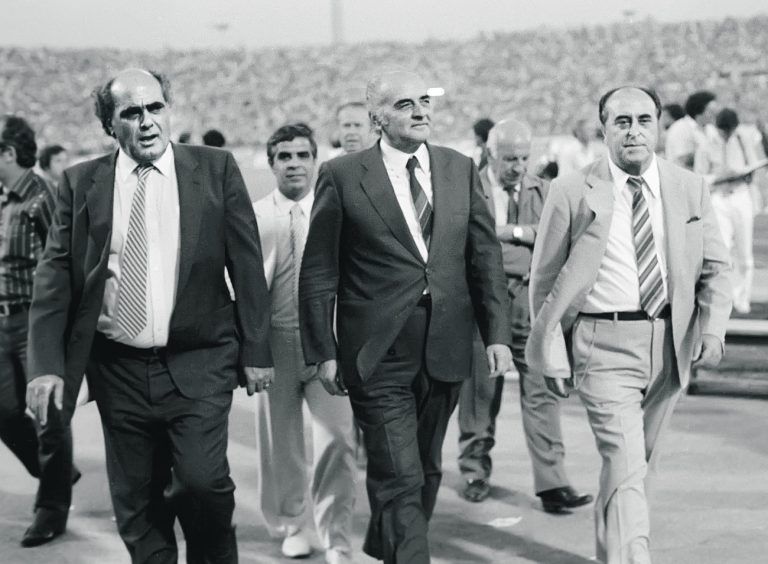 Oι «εφοπλιστές»!