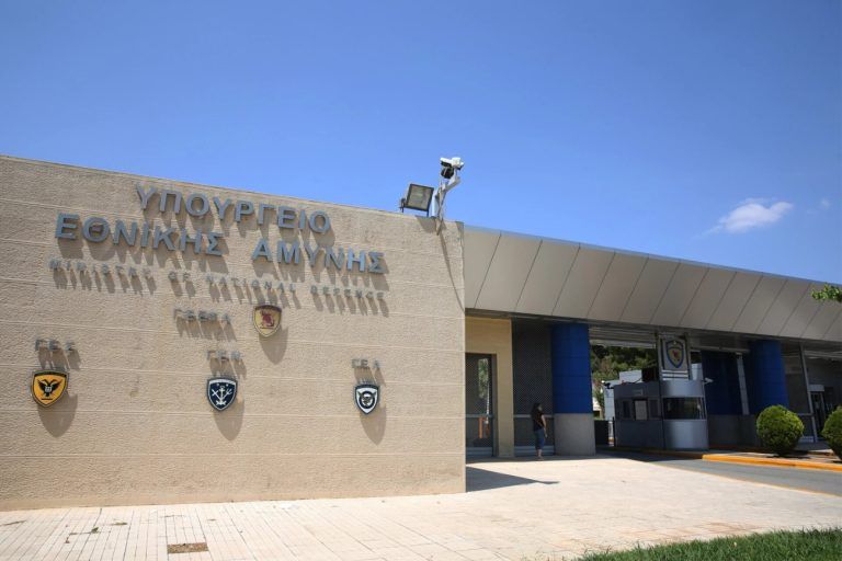 Διαψεύδει το ΥΠΕΘΑ αναφορές περί δήθεν «οδηγίας» να μη γίνουν εκδηλώσεις στην επέτειο της Άλωσης της Κωνσταντινούπολης