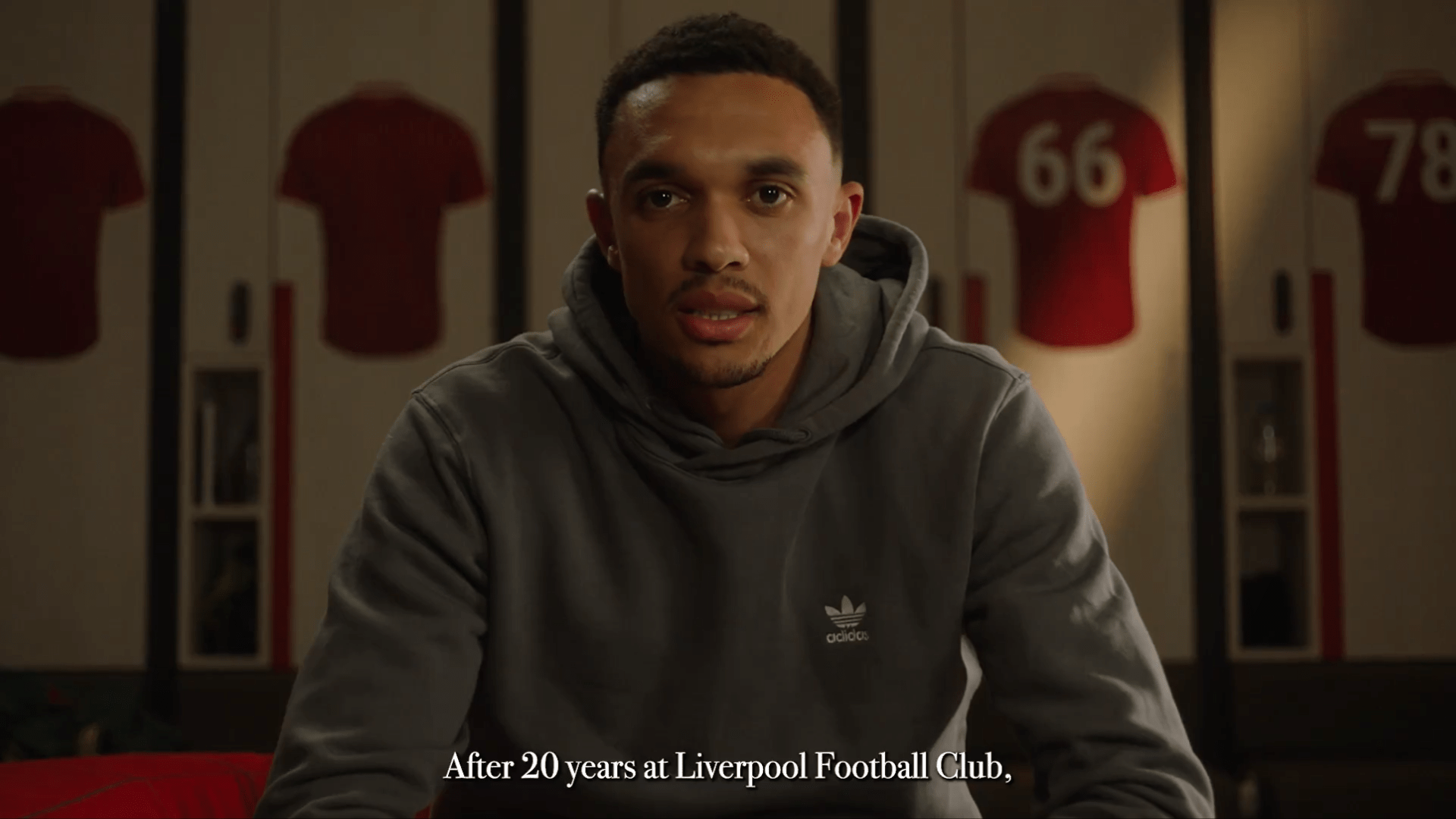 Ανακοίνωσε το «αντίο» στη Λίβερπουλ ο Αλεξάντερ Άρνολντ (vid)