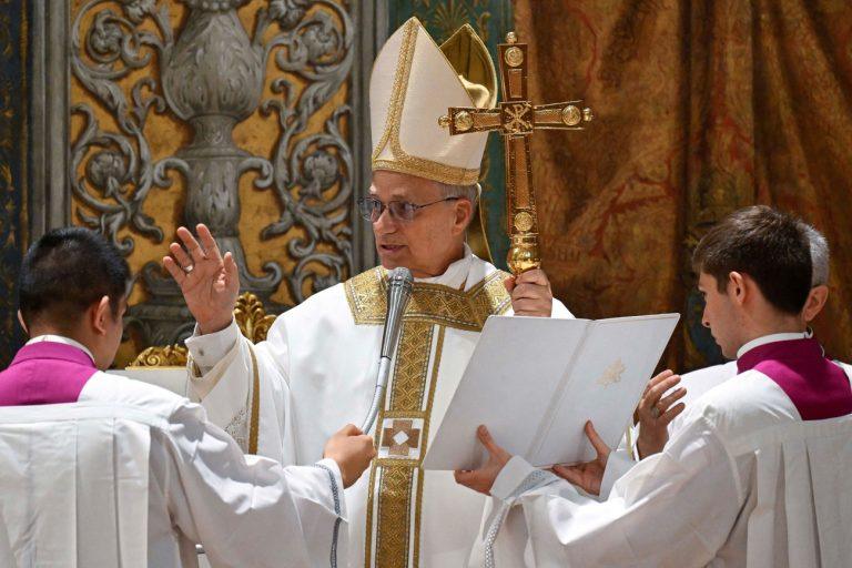 Πάπας Λέων ΙΔ’: LGBTQ+, κλίμα, γυναίκες στην Eκκλησία – Ποιες είναι οι πολιτικές και κοινωνικές του απόψεις