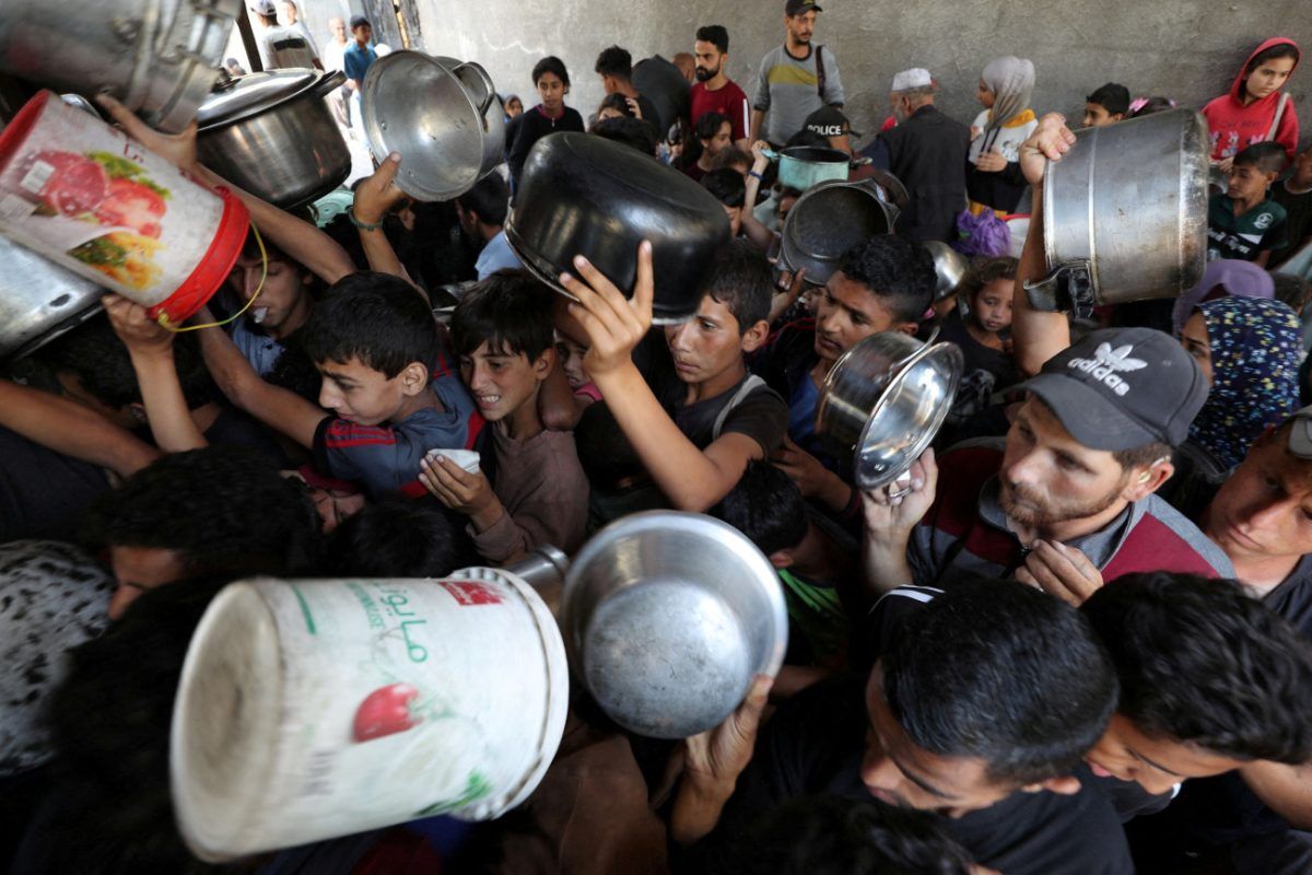 Γάζα: Λεηλατήθηκαν φορτηγά με ανθρωπιστική βοήθεια